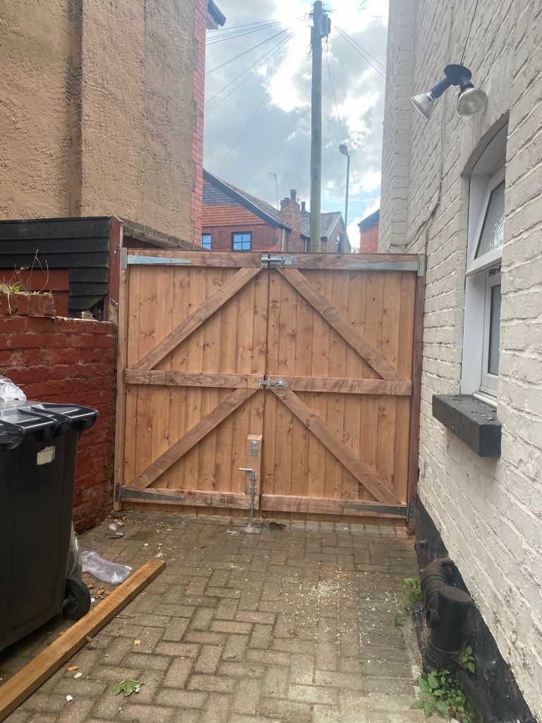 Garden gate installation project